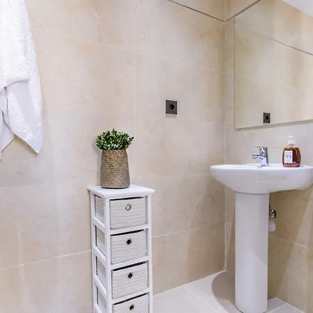 Oleholidays 334 Centro Puerto Banus 50m Playa Apartment *